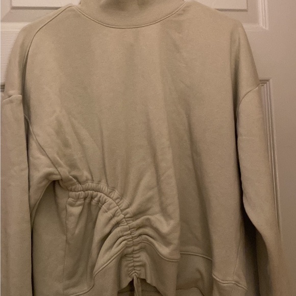 Sweater - Picture 2 of 4